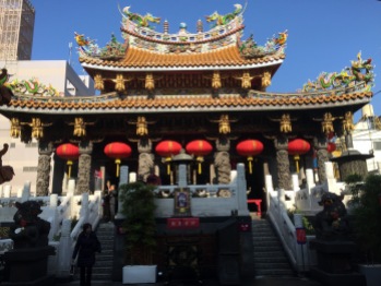 Chinatown shrine